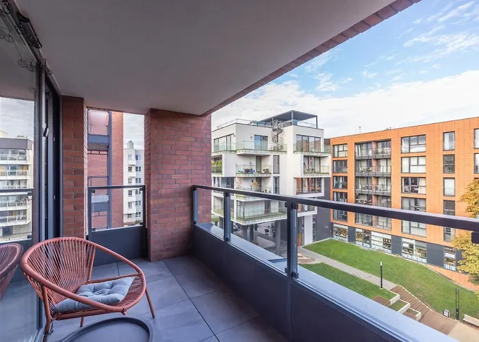 Z Balkonem Blisko Starego Miasta *