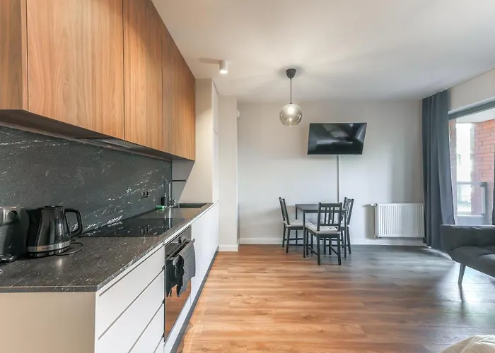 Z Balkonem Blisko Starego Miasta Apartamento *